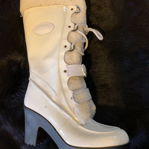 TOD’s Patent Leather Shearling Boots - Picture 1 of 12